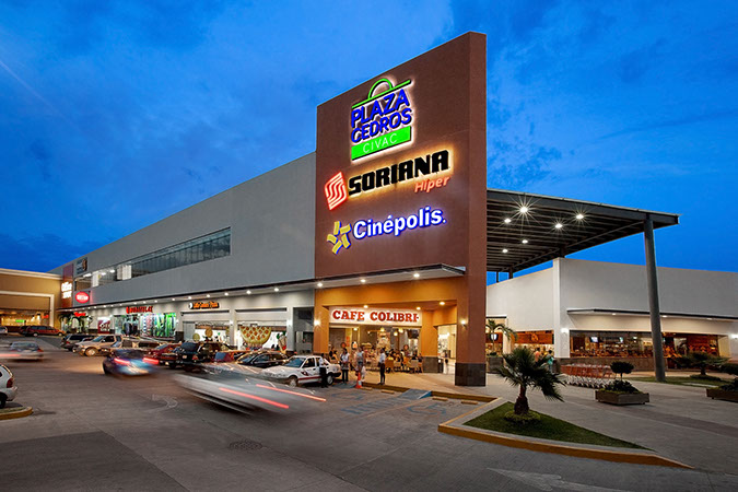 Publicidad en Plaza Cedros Civac