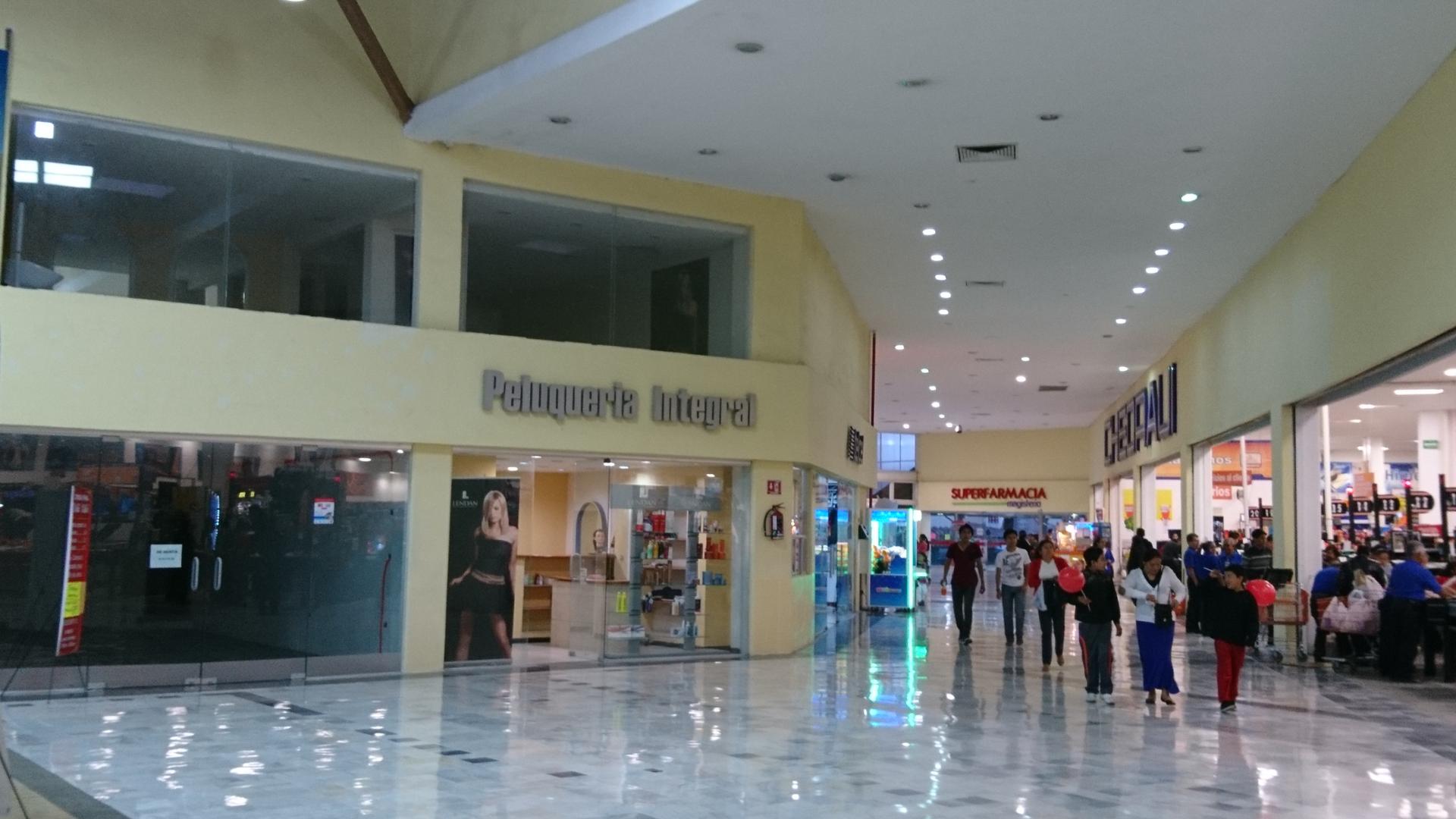 Publicidad en Plaza Crystal Tampico