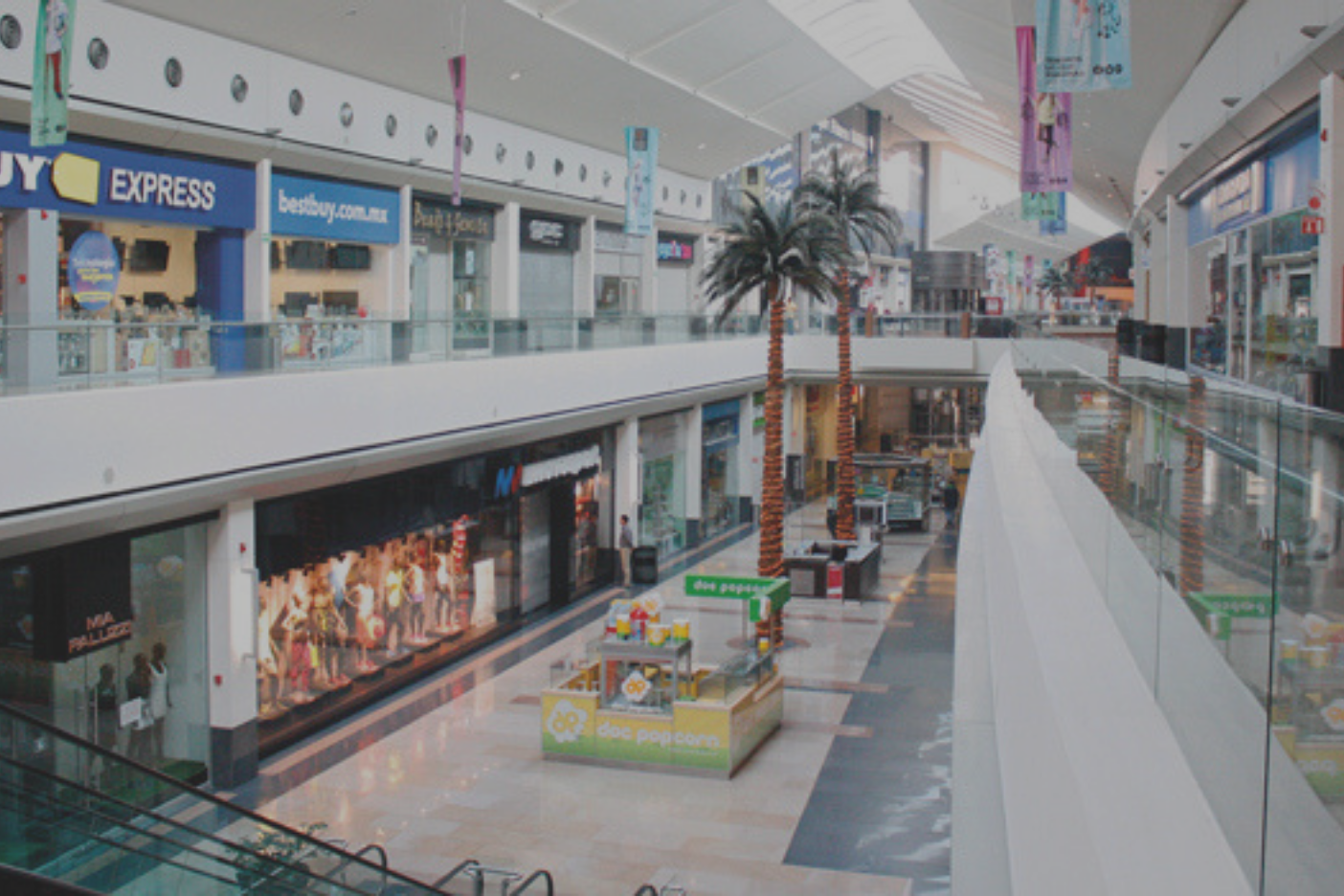 Publicidad en Plaza Fiesta Anáhuac