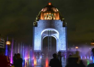 Transición de semáforo rojo a naranja según el gobierno de la CDMX